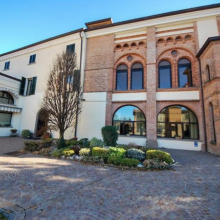 Villa Santa Maria Dell'Arco - Centro Oreb Cazzago San Martino ภายนอก รูปภาพ