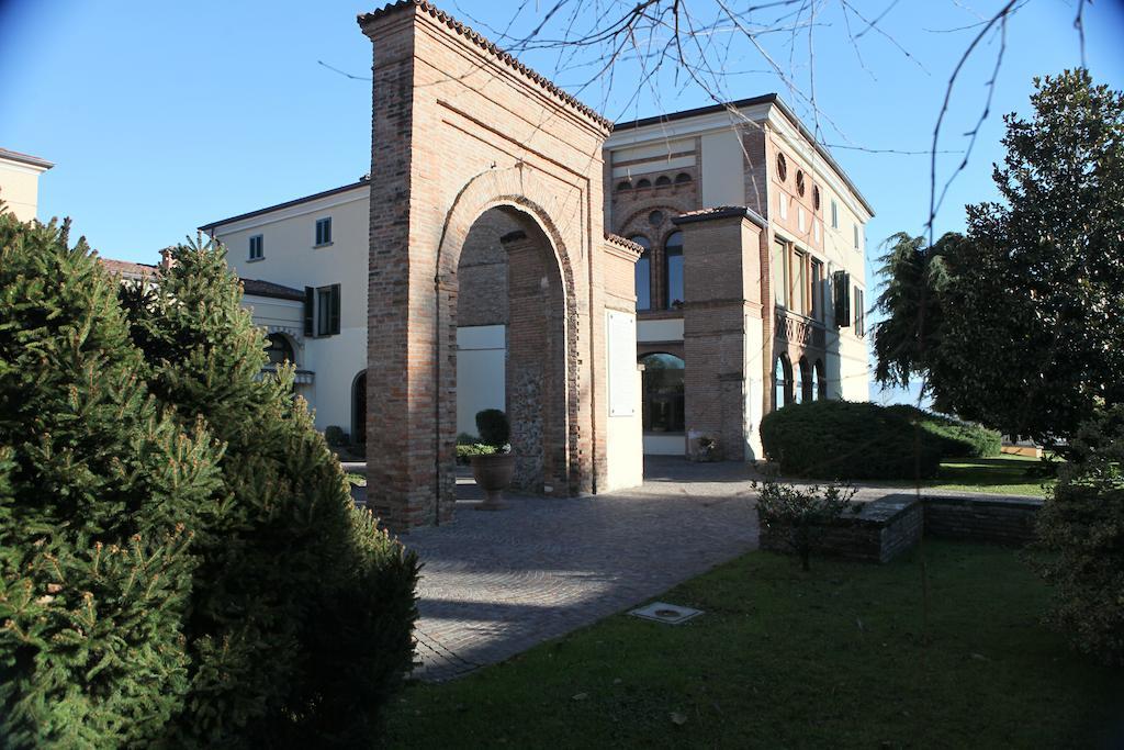 Villa Santa Maria Dell'Arco - Centro Oreb Cazzago San Martino ภายนอก รูปภาพ